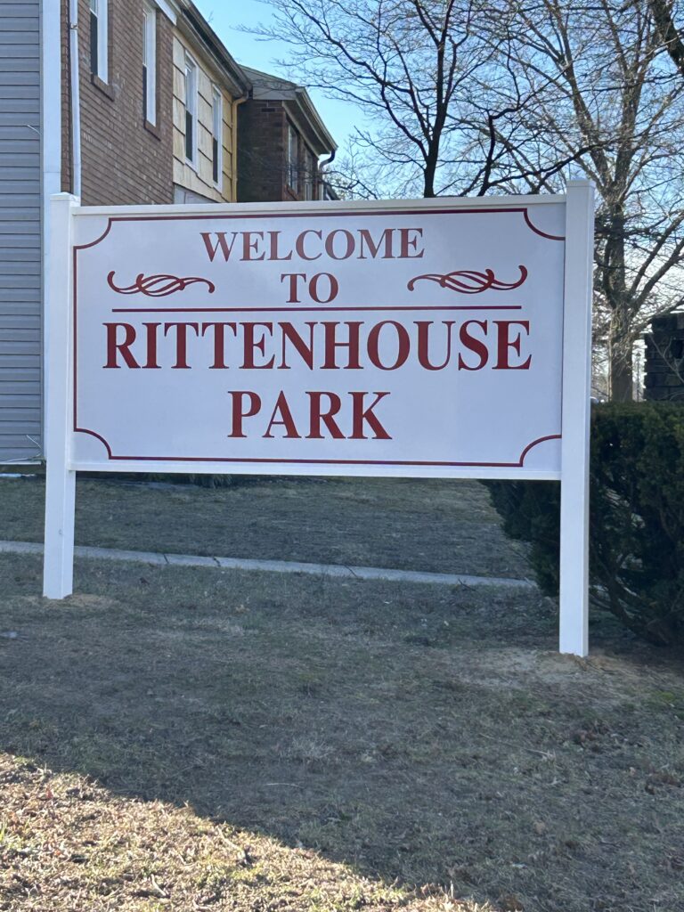 Welcome to Rittenhouse Park Community Association. Please ensure helping keep our park clean!